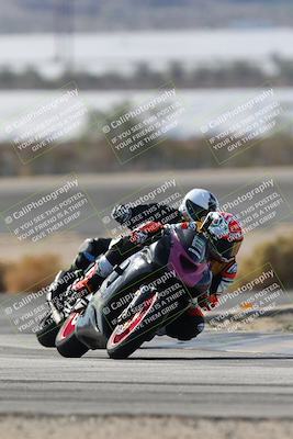 media/Nov-16-2025-Race Pace (Sun) [[8c5fa54630]]/Non Verified Riders (1st 20 Minutes)/1-Turn 14 (10am)/